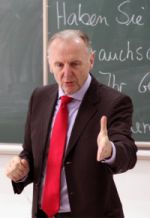 Prof. Dr. Uwe Genz